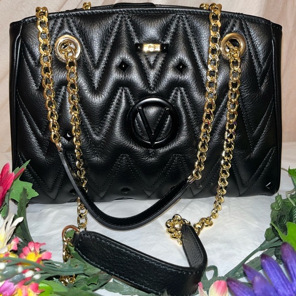 💄Valentino Quilted Leather Shoulder Bag 💄 - Picture 5 of 13